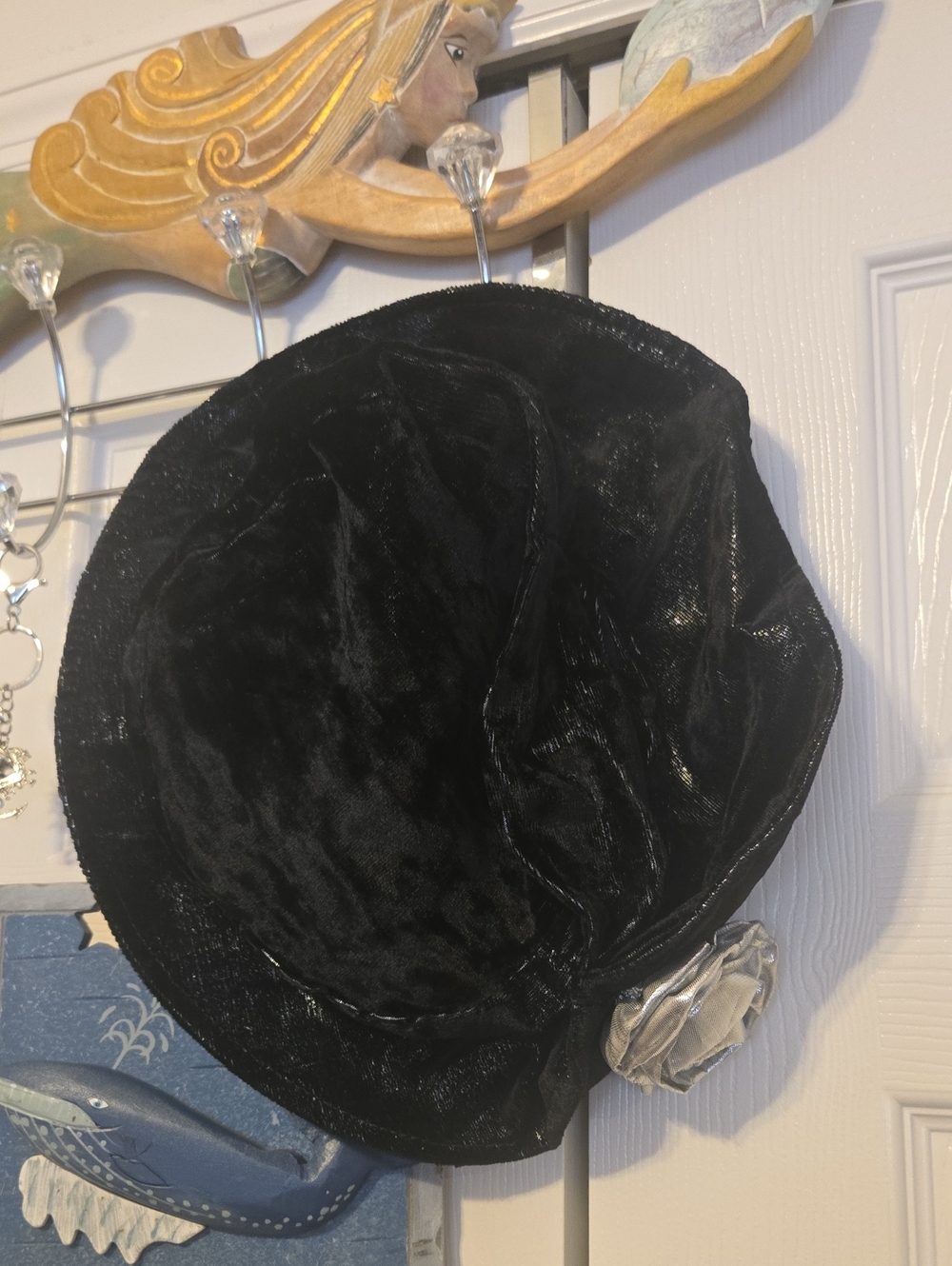 Gitano Black Velvet Hat with Silver Flower